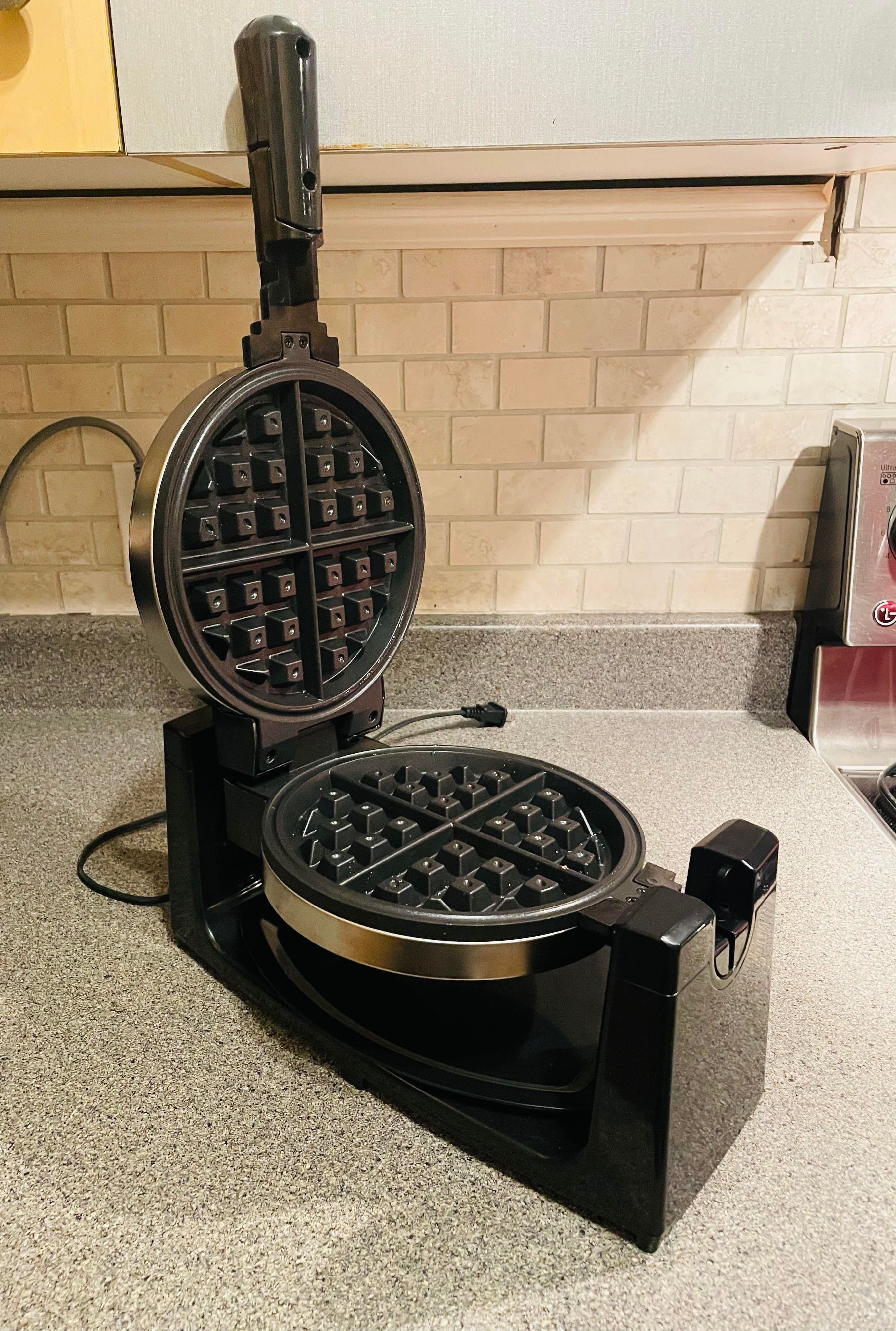 Gaufrier belge rotatif SALTON